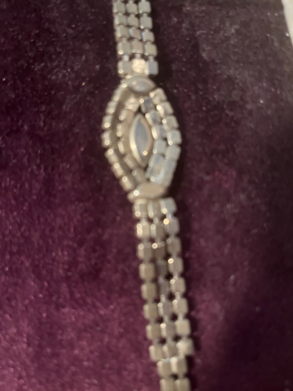 Lovely Vintage EUC Sparkling Faux Diamond Tennis Necklace in Silver Tone 15”. - Picture 12 of 12